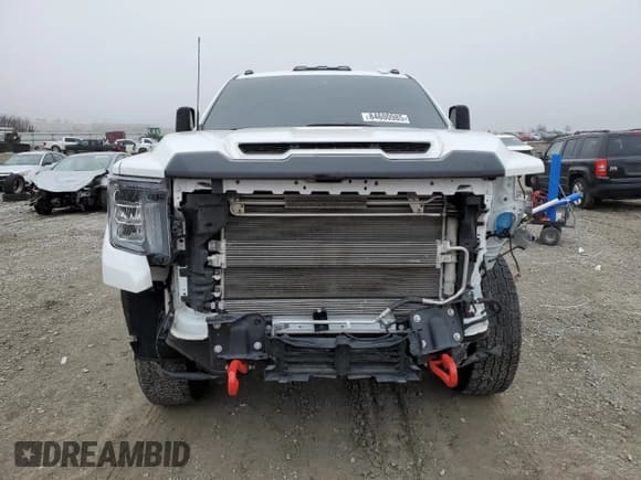 ✅ 2023 GMC Sierra 2500HD AT4 • VIN: 1GT49PEY8PF154574 • Lot: 84600985. Wystawiony na Copart z przebiegiem 19 006 mil. Bezpłatny archiwum sprzedaży aukcyjnych z USA i szczegółowy raport historii pojazdu na DreamBid. Zdjęcie 5.