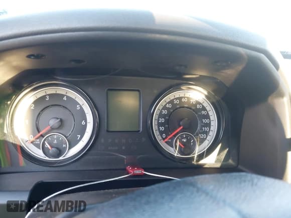 ✅ 2018 Ram 2500 Tradesman • VIN: 3C6UR4HJ3JG243320 • Lot: 41993073. Listed on IAAI with Not provided. Free auction sales archive from the USA and detailed vehicle history report at DreamBid. Image 7.