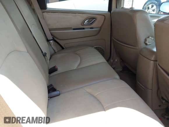 2007 Mercury Mariner Premier с VIN 4M2CU971X7KJ11054, выставлен на аукционе IAAI как лот 42813499 с пробегом 151 165 миль миль и . История ставок и продаж доступна на DreamBid. Изображение 8.