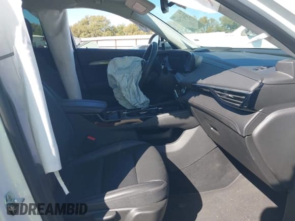 ✅ 2024 Buick Envision Preferred • VIN: LRBFZME44RD064615 • Lot: 43637500. Listed on IAAI with 27,962 mi. Free auction sales archive from the USA and detailed vehicle history report at DreamBid. Image 5.