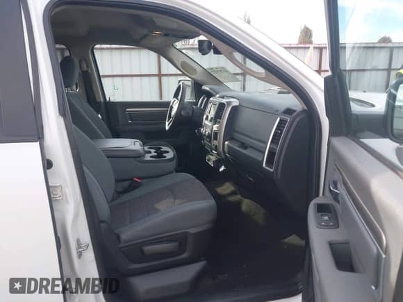 2017 Ram 1500 SLT с VIN 1C6RR7LT1HS693955, выставлен на аукционе IAAI как лот 41787927 с пробегом 97 111 миль миль и . История ставок и продаж доступна на DreamBid. Изображение 5.