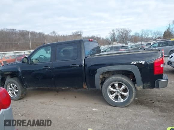 ✅ 2007 Chevrolet Silverado 1500 LTZ • VIN: 2GCEK13YX71690006 • Lot: 41335272. Listed on IAAI with 249,949 mi. Free auction sales archive from the USA and detailed vehicle history report at DreamBid. Image 14.
