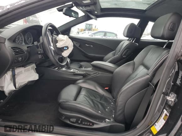 ✅ 2010 BMW 6 Series 650i • VIN: WBAEA5C59ACV93748 • Лот: 85695484. Опубликован ранее на Copart с пробегом Не указан. Бесплатный доступ к архиву аукционных продаж из США и подробный отчёт об истории автомобиля на DreamBid. Изображение 7.