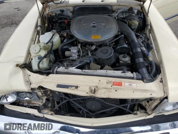 ✅ 1989 Mercedes-Benz 560 SL • VIN: WDBBA48D9KA102252 • Lot: 61684484. Listed on Copart with 111,537 mi. Free auction sales archive from the USA and detailed vehicle history report at DreamBid. Image 13.