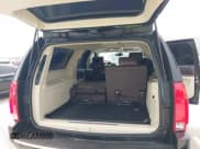 ✅ 2013 Cadillac Escalade ESV Platinum Edition • VIN: 1GYS3KEF4DR222867 • Лот: 41784252. Опубликован ранее на IAAI с пробегом 61 673 миль. Бесплатный доступ к архиву аукционных продаж из США и подробный отчёт об истории автомобиля на DreamBid. Изображение 18.