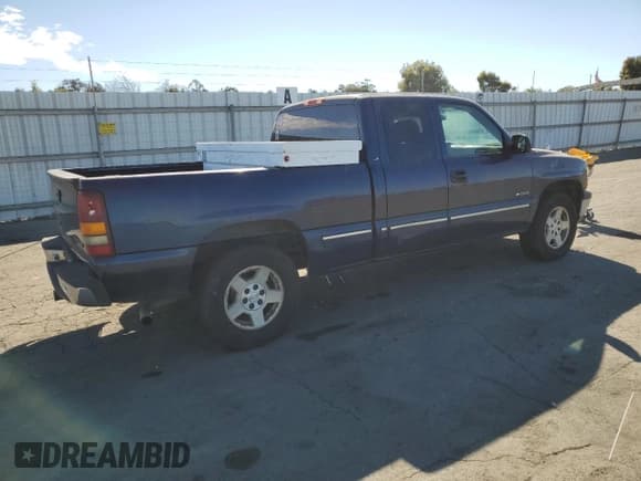 ✅ 2001 Chevrolet Silverado 1500 LS • VIN: 1GCEK19T21E284304 • Лот: 74469114. Опубликован ранее на Copart с пробегом 305 241 миль. Бесплатный доступ к архиву аукционных продаж из США и подробный отчёт об истории автомобиля на DreamBid. Изображение 3.