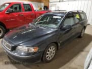 ✅ 2003 Volvo V70 2.4L • VIN: YV1SW61T332330768 • Lot: 85386035. Listed on Copart with 236,794 mi. Free auction sales archive from the USA and detailed vehicle history report at DreamBid. Image 1.