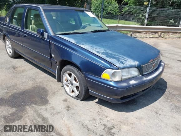 ✅ 2000 Volvo S70 • VIN: YV1LS61J3Y2624449 • Лот: 42451332. Опубликован ранее на IAAI с пробегом 296 595 миль. Бесплатный доступ к архиву аукционных продаж из США и подробный отчёт об истории автомобиля на DreamBid. Изображение 6.