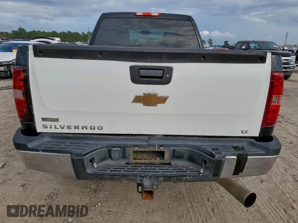 ✅ 2008 Chevrolet Silverado 2500HD 1LT • VIN: 1GCHC23698F105781 • Lot: 94409105. Wystawiony na Copart z przebiegiem Nie podano. Bezpłatny archiwum sprzedaży aukcyjnych z USA i szczegółowy raport historii pojazdu na DreamBid. Zdjęcie 7.