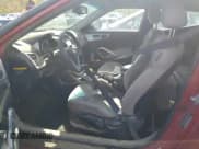 ✅ 2013 Hyundai Veloster w/Gray Int • VIN: KMHTC6AD4DU172972 • Lot: 75946434. Wystawiony na Copart z przebiegiem Nie podano. Bezpłatny archiwum sprzedaży aukcyjnych z USA i szczegółowy raport historii pojazdu na DreamBid. Zdjęcie 7.