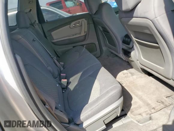 ✅ 2010 Chevrolet Traverse 1LT • VIN: 1GNLRFED9AS114464 • Lot: 85860615. Wystawiony na Copart z przebiegiem 215 104 mil. Bezpłatny archiwum sprzedaży aukcyjnych z USA i szczegółowy raport historii pojazdu na DreamBid. Zdjęcie 11.