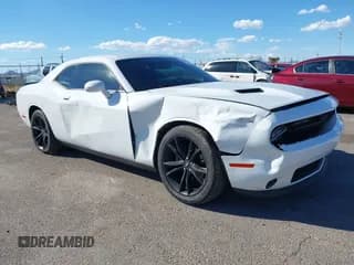 ✅ 2018 Dodge Challenger SXT • VIN: 2C3CDZAG1JH178583 • Лот: 43353022. Опубликован ранее на IAAI с пробегом 51 096 миль. Бесплатный доступ к архиву аукционных продаж из США и подробный отчёт об истории автомобиля на DreamBid. Изображение 1.