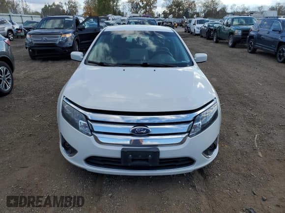 ✅ 2012 Ford Fusion Hybrid • VIN: 3FADP0L35CR264473 • Lot: 90608675. Listed on Copart with 156,255 mi. Free auction sales archive from the USA and detailed vehicle history report at DreamBid. Image 5.