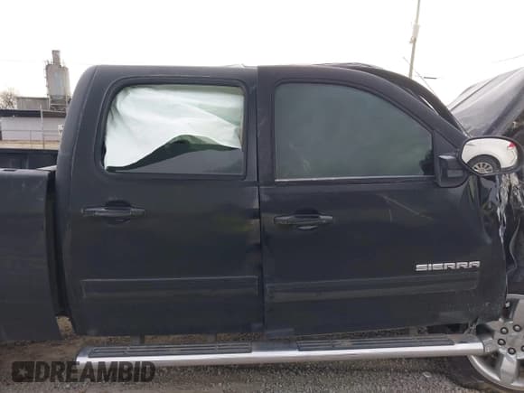 ✅ 2013 GMC Sierra 1500 SLT • VIN: 3GTP2WE73DG108356 • Lot: 41598358. Listed on IAAI with Not provided. Free auction sales archive from the USA and detailed vehicle history report at DreamBid. Image 12.