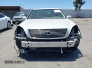 ✅ 2002 Lexus LS 430 • VIN: JTHBN30F520085614 • Lot: 42628414. Listed on IAAI with 181,029 mi. Free auction sales archive from the USA and detailed vehicle history report at DreamBid. Image 6.