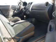 ✅ 2013 Nissan Versa S Plus • VIN: 3N1CN7AP3DL892162 • Lot: 42831545. Wystawiony na IAAI z przebiegiem 150 232 mil. Bezpłatny archiwum sprzedaży aukcyjnych z USA i szczegółowy raport historii pojazdu na DreamBid. Zdjęcie 5.