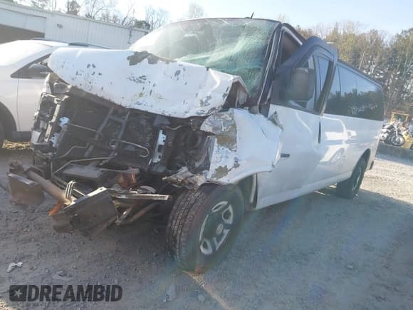 ✅ 2012 Chevrolet Express Passenger 1LS • VIN: 1GAZGZFG9C1103422 • Lot: 41871577. Listed on IAAI with Not provided. Free auction sales archive from the USA and detailed vehicle history report at DreamBid. Image 2.