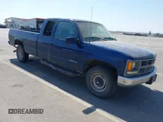 2000 Chevrolet Silverado 2500 с VIN 1GCGC29RXYF417542, выставлен на аукционе IAAI как лот 41896497 с пробегом 183 469 миль миль и . История ставок и продаж доступна на DreamBid. Изображение 1.