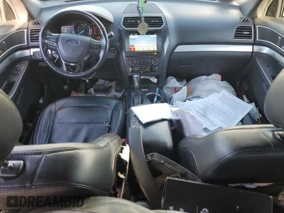 ✅ 2017 Ford Explorer XLT • VIN: 1FM5K7DH5HGD66575 • Lot: 90046215. Listed on Copart with 159,776 mi. Free auction sales archive from the USA and detailed vehicle history report at DreamBid. Image 8.