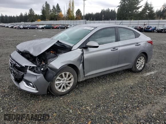 ✅ 2022 Hyundai Accent SEL • VIN: 3KPC24A65NE156163 • Лот: 80261894. Опубликован ранее на Copart с пробегом 22 529 миль. Бесплатный доступ к архиву аукционных продаж из США и подробный отчёт об истории автомобиля на DreamBid. Изображение 1.