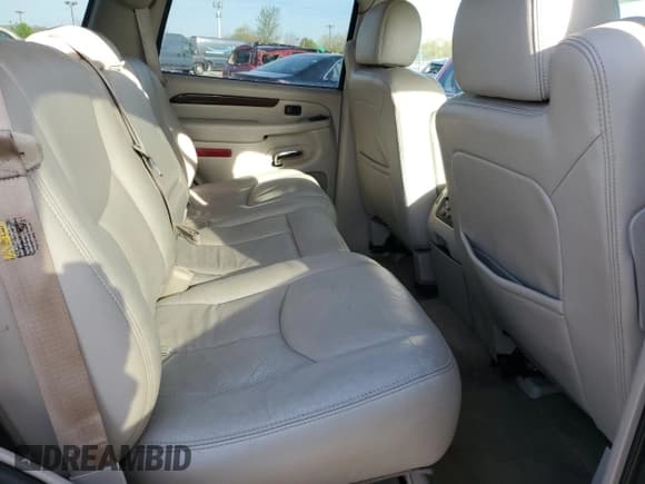 ✅ 2004 Cadillac Escalade • VIN: 1GYEK63N54R266068 • Lot: 53643525. Listed on Copart with 249,050 mi. Free auction sales archive from the USA and detailed vehicle history report at DreamBid. Image 11.