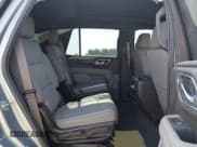 ✅ 2023 GMC Yukon SLT • VIN: 1GKS2BKD9PR210427 • Lot: 42472635. Wystawiony na IAAI z przebiegiem 24 551 mil. Bezpłatny archiwum sprzedaży aukcyjnych z USA i szczegółowy raport historii pojazdu na DreamBid. Zdjęcie 8.