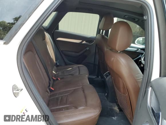 ✅ 2016 Audi Q3 Premium Plus • VIN: WA1EFCFS7GR008207 • Lot: 81497775. Listed on Copart with 105,451 mi. Free auction sales archive from the USA and detailed vehicle history report at DreamBid. Image 11.