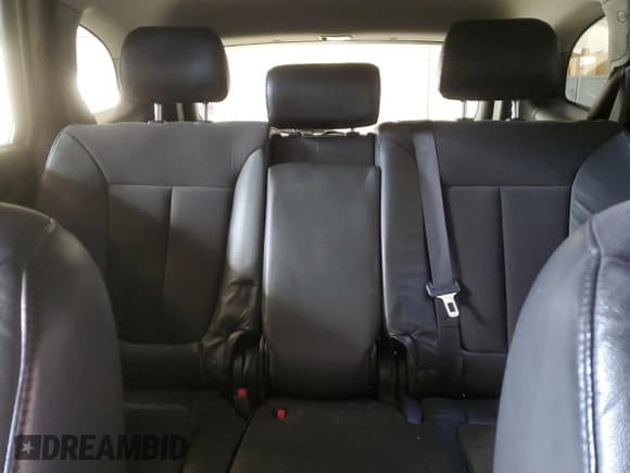 ✅ 2010 Hyundai Santa Fe GL • VIN: 5NMSGDAG1AH367241 • Lot: 76537374. Listed on Copart with 274,765 mi. Free auction sales archive from the USA and detailed vehicle history report at DreamBid. Image 10.