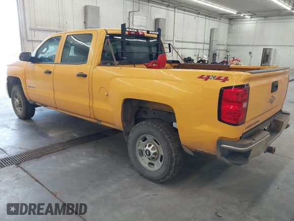 ✅ 2018 Chevrolet Silverado 2500HD Work Truck • VIN: 1GC1KUEG0JF173852 • Lot: 42516951. Listed on IAAI with 56,095 mi. Free auction sales archive from the USA and detailed vehicle history report at DreamBid. Image 3.