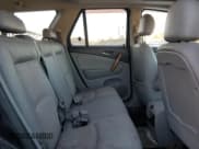 ✅ 2006 Saturn VUE • VIN: 5GZCZ53436S855382 • Lot: 83333534. Wystawiony na Copart z przebiegiem 202 036 mil. Bezpłatny archiwum sprzedaży aukcyjnych z USA i szczegółowy raport historii pojazdu na DreamBid. Zdjęcie 11.