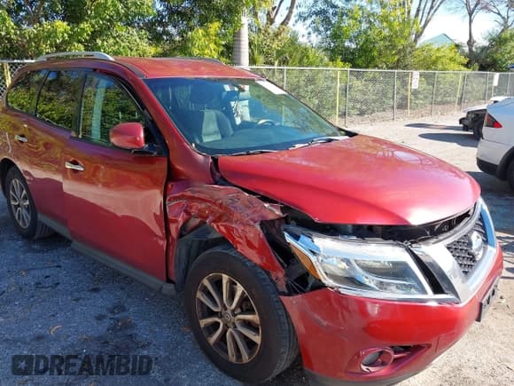 ✅ 2016 Nissan Pathfinder Platinum • VIN: 5N1AR2MN8GC607828 • Lot: 43678283. Listed on IAAI with 228,580 mi. Free auction sales archive from the USA and detailed vehicle history report at DreamBid. Image 6.