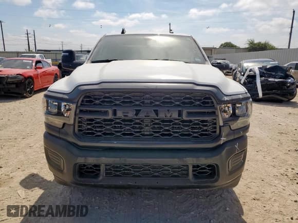 ✅ 2023 Ram 2500 Tradesman • VIN: 3C6UR4HJ3PG516362 • Лот: 66174995. Опубликован ранее на Copart с пробегом 17 017 миль. Бесплатный доступ к архиву аукционных продаж из США и подробный отчёт об истории автомобиля на DreamBid. Изображение 5.