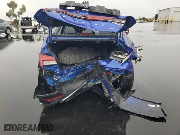 ✅ 2024 Hyundai Elantra Limited • VIN: KMHLP4DG5RU825914 • Lot: 92918855. Listed on Copart with 24,041 mi. Free auction sales archive from the USA and detailed vehicle history report at DreamBid. Image 6.