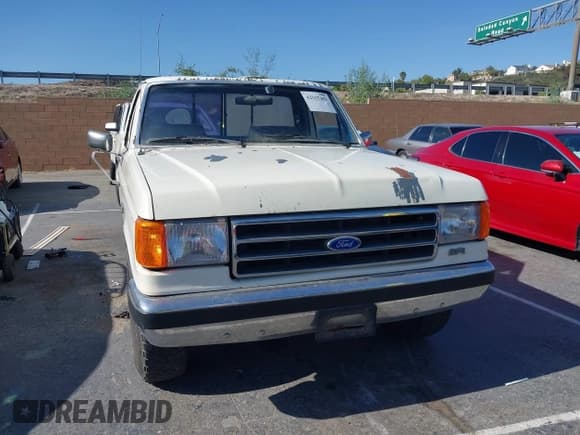 ✅ 1988 Ford F-150 • VIN: 1FTDF15Y3JPA03584 • Лот: 42315303. Опубликован ранее на IAAI с пробегом 15 340 миль. Бесплатный доступ к архиву аукционных продаж из США и подробный отчёт об истории автомобиля на DreamBid. Изображение 12.