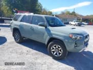 ✅ 2023 Toyota 4Runner TRD Off Road Premium • VIN: JTERU5JR0P6104738 • Lot: 43446559. Wystawiony na IAAI z przebiegiem 29 950 mil. Bezpłatny archiwum sprzedaży aukcyjnych z USA i szczegółowy raport historii pojazdu na DreamBid. Zdjęcie 1.