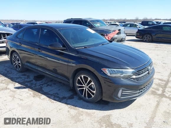 ✅ 2022 Volkswagen Jetta Sport • VIN: 3VWBM7BU5NM025886 • Lot: 41711819. Listed on IAAI with 54,945 mi. Free auction sales archive from the USA and detailed vehicle history report at DreamBid. Image 1.