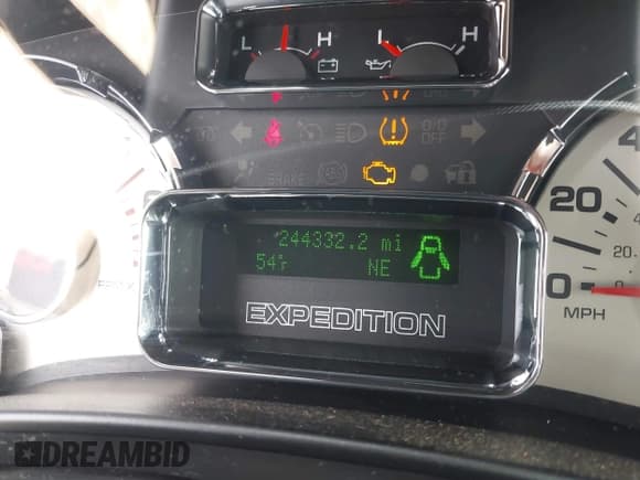 ✅ 2008 Ford Expedition SSV • VIN: 1FMFU16588LA27766 • Lot: 43388654. Listed on IAAI with 244,332 mi. Free auction sales archive from the USA and detailed vehicle history report at DreamBid. Image 7.