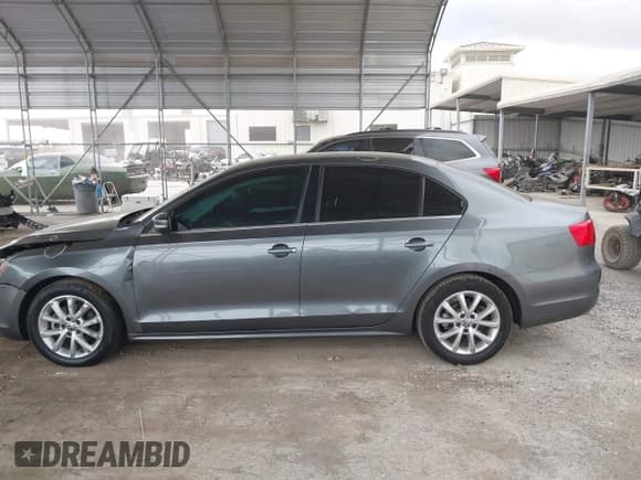 ✅ 2013 Volkswagen Jetta SE • VIN: 3VWDX7AJ9DM436147 • Lot: 42460907. Listed on IAAI with 140,656 mi. Free auction sales archive from the USA and detailed vehicle history report at DreamBid. Image 15.