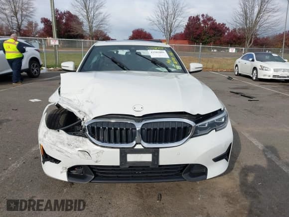 ✅ 2020 BMW 3 Series 330i xDrive • VIN: 3MW5R7J03L8B16903 • Lot: 43585885. Listed on IAAI with Not provided. Free auction sales archive from the USA and detailed vehicle history report at DreamBid. Image 12.