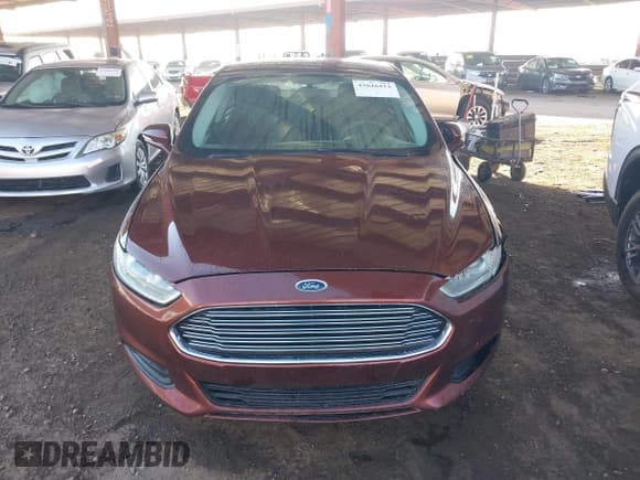 ✅ 2015 Ford Fusion SE • VIN: 3FA6P0HD6FR183772 • Lot: 43646414. Wystawiony na IAAI z przebiegiem 246 000 mil. Bezpłatny archiwum sprzedaży aukcyjnych z USA i szczegółowy raport historii pojazdu na DreamBid. Zdjęcie 12.