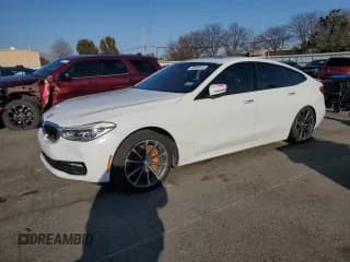 ✅ 2018 BMW 6 Series 640i xDrive • VIN: WBAJV6C53JBK07288 • Lot: 93085515. Wystawiony na Copart z przebiegiem 88 339 mil. Bezpłatny archiwum sprzedaży aukcyjnych z USA i szczegółowy raport historii pojazdu na DreamBid. Zdjęcie 1.