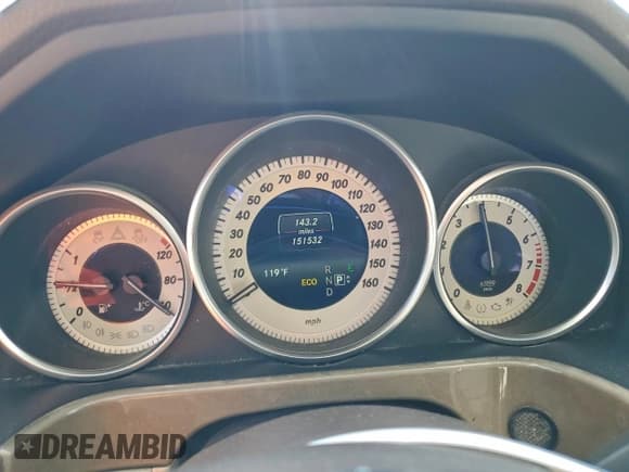 ✅ 2014 Mercedes-Benz E 350 Sport • VIN: WDDHF5KB5EA801009 • Лот: 93886625. Опубликован ранее на Copart с пробегом 151 532 миль. Бесплатный доступ к архиву аукционных продаж из США и подробный отчёт об истории автомобиля на DreamBid. Изображение 9.