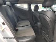 ✅ 2013 Hyundai Veloster w/Black Int • VIN: KMHTC6AD4DU163477 • Lot: 74700604. Wystawiony na Copart z przebiegiem 109 184 mil. Bezpłatny archiwum sprzedaży aukcyjnych z USA i szczegółowy raport historii pojazdu na DreamBid. Zdjęcie 10.