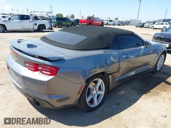 ✅ 2020 Chevrolet Camaro 1LT • VIN: 1G1FB3DX6L0102011 • Lot: 43188221. Listed on IAAI with 57,781 mi. Free auction sales archive from the USA and detailed vehicle history report at DreamBid. Image 4.