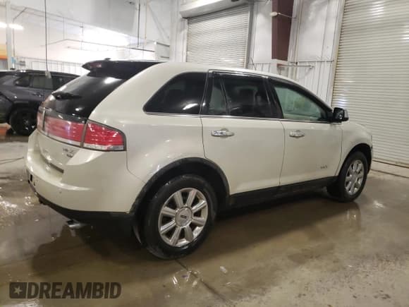 ✅ 2007 Lincoln MKX • VIN: 2LMDU88C97BJ17653 • Lot: 86154375. Listed on Copart with 275,164 mi. Free auction sales archive from the USA and detailed vehicle history report at DreamBid. Image 3.