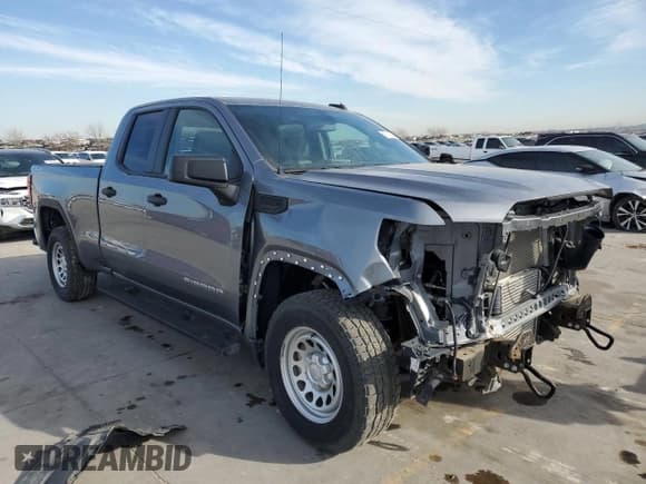 ✅ 2022 GMC Sierra 1500 • VIN: 1GTR9AEK3NZ159174 • Lot: 87674255. Wystawiony na Copart z przebiegiem 50 980 mil. Bezpłatny archiwum sprzedaży aukcyjnych z USA i szczegółowy raport historii pojazdu na DreamBid. Zdjęcie 4.