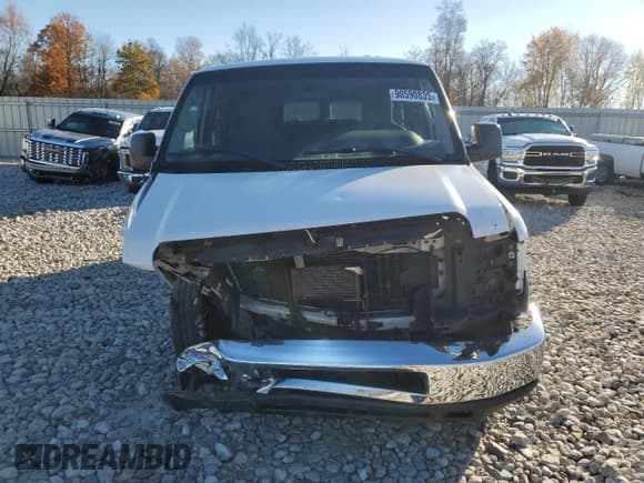 ✅ 2012 Ford Econoline Passenger XL • VIN: 1FBSS3BL2CDB25210 • Лот: 90590835. Опубликован ранее на Copart с пробегом 209 825 миль. Бесплатный доступ к архиву аукционных продаж из США и подробный отчёт об истории автомобиля на DreamBid. Изображение 5.