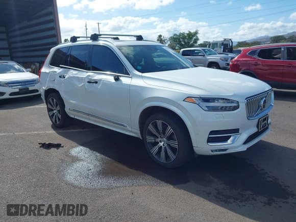 ✅ 2021 Volvo XC90 Inscription • VIN: YV4A221L7M1695318 • Lot: 42503595. Wystawiony na IAAI z przebiegiem 44 176 mil. Bezpłatny archiwum sprzedaży aukcyjnych z USA i szczegółowy raport historii pojazdu na DreamBid. Zdjęcie 1.
