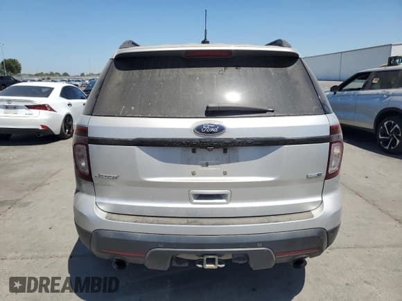 ✅ 2014 Ford Explorer Sport • VIN: 1FM5K8GT6EGB53863 • Lot: 66347335. Wystawiony na Copart z przebiegiem 175 005 mil. Bezpłatny archiwum sprzedaży aukcyjnych z USA i szczegółowy raport historii pojazdu na DreamBid. Zdjęcie 6.