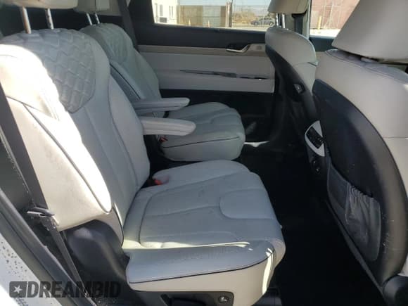 ✅ 2021 Hyundai Palisade Limited • VIN: KM8R5DHE0MU317013 • Лот: 81777984. Опубликован ранее на Copart с пробегом 30 295 миль. Бесплатный доступ к архиву аукционных продаж из США и подробный отчёт об истории автомобиля на DreamBid. Изображение 11.